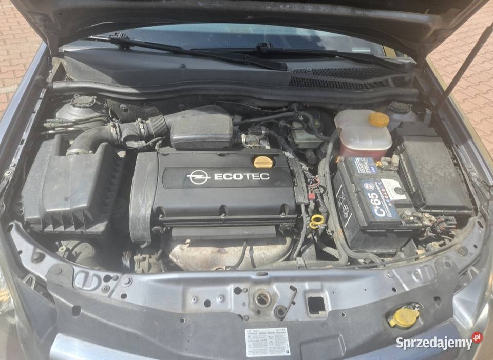 Opel Astra 16 benzyna 2005 długie opłaty manualna Łódź