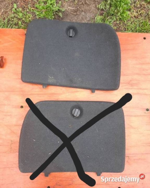 Zaślepka klapka schowka bagażnika prawa Avensis Tapicerki samochodowe Przyborów