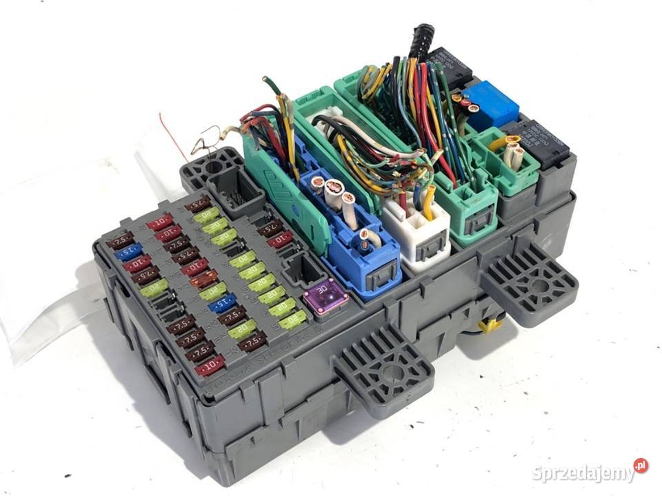 SKRZYNKA BEZPIECZNIKÓW HONDA CIVIC VIII 37832LN Skrzynki bezpieczników