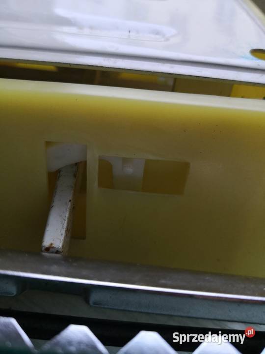 Stara waga kuchenna odcienie żółtego Lublin