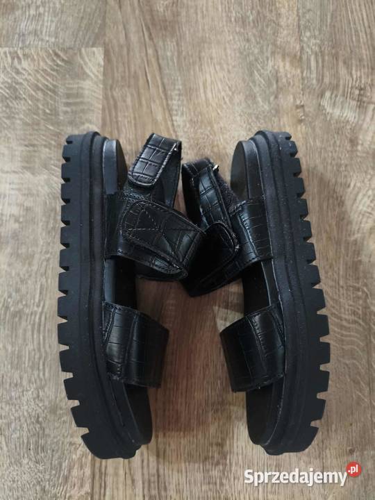 Czarne sandały FF rozmiar 36 inna Hajnówka