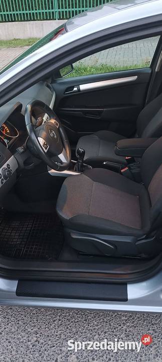 2009 Opel Astra III H lift 14 90 nowy rozrząd VAT marża warmińsko-mazurskie sprzedam