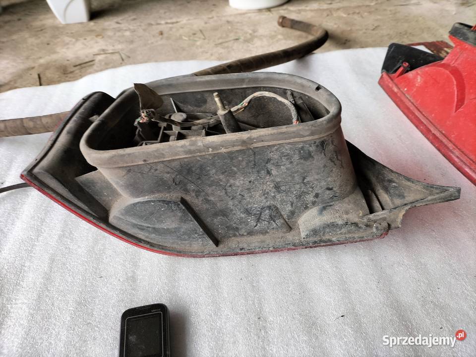 C SAXO LAMPA TYŁ PRAWA Oświetlenie Kamień-Kolonia