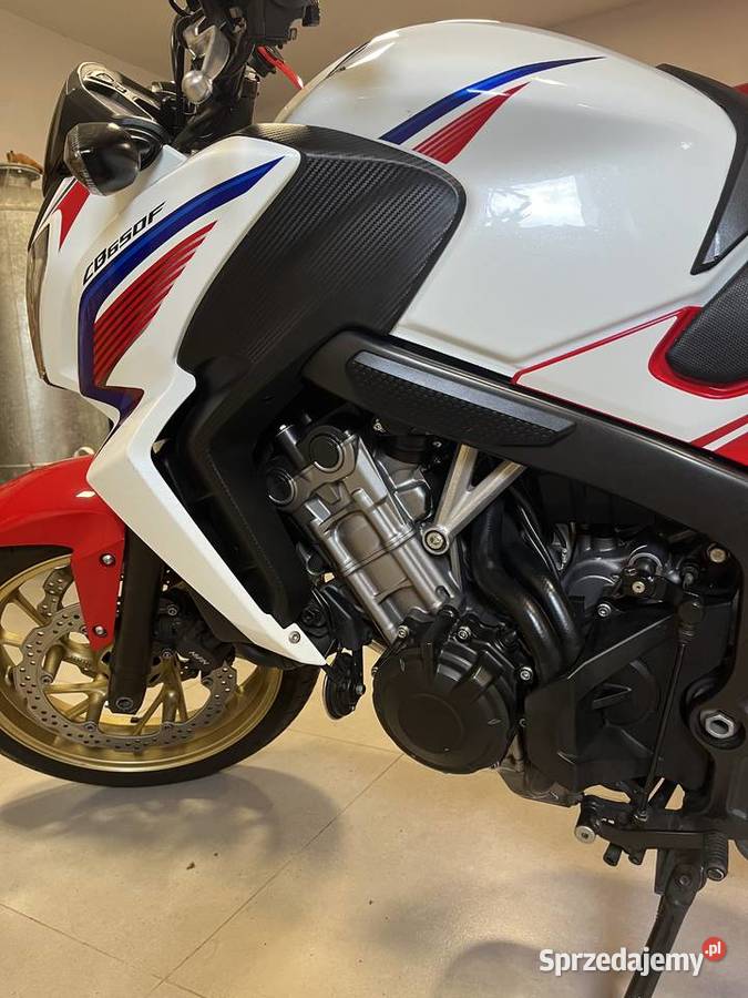 Zadbana Honda cb650f na sprzedaż nie potrzebuje Żory