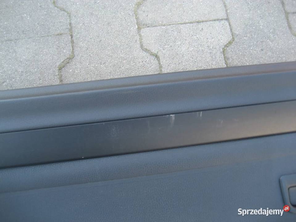 vw passat b6 kombi 0510r roleta bagażnika Rakoniewice sprzedam