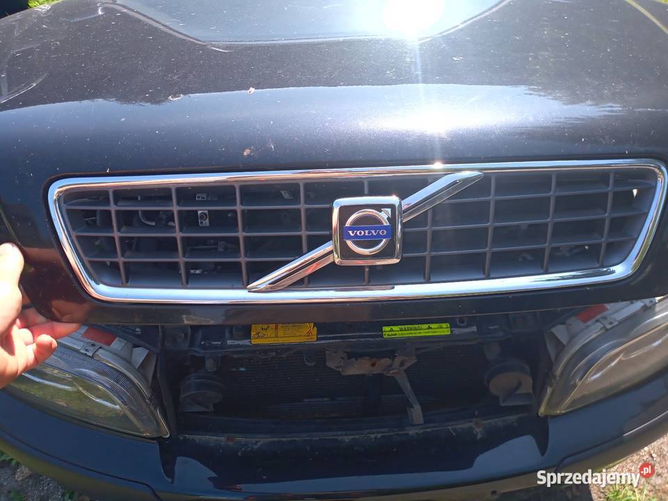 Grill Volvo V40 Niegosław