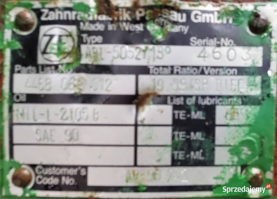 Zwolnica Zwrotnica prawa lewa John Deere 4850 Nowy Korczyn sprzedam