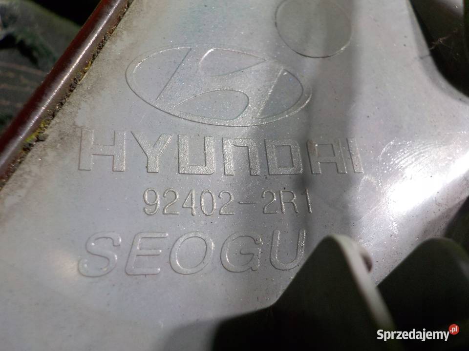 HYUNDAI i30 I 10r lampa prawa tyl 924022R1 osobowe mazowieckie Suków