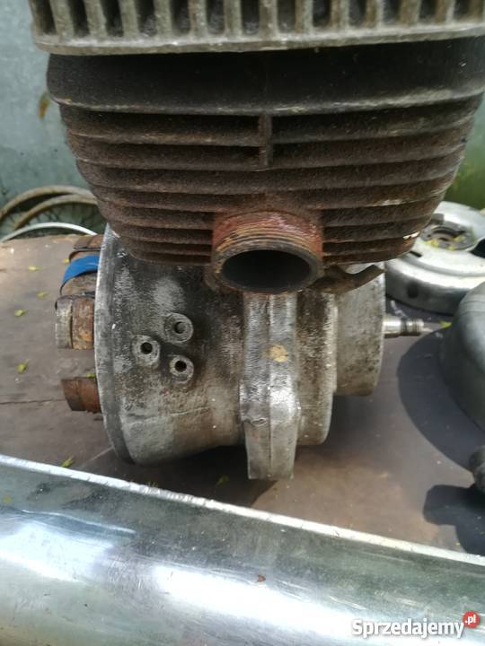 Cylinder WSK 125 Zmd wielkopolskie Trzcianka