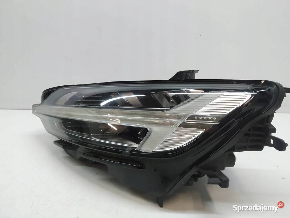 LAMPA PRZÓD LEWA FULL LED ACTIVE HIGH BEAM