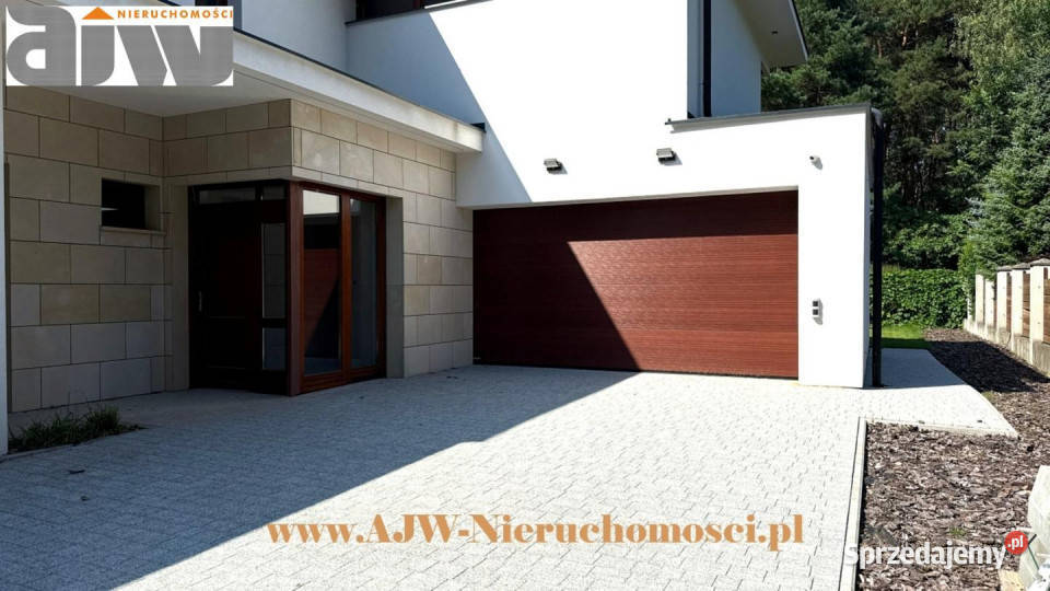 Dom wolnostojący 520m2 Truskaw