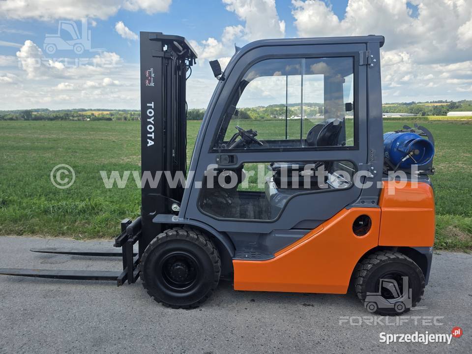Wózek Widłowy TOYOTA 8FGF20 przesuw wolny skok Toyota Lędziny