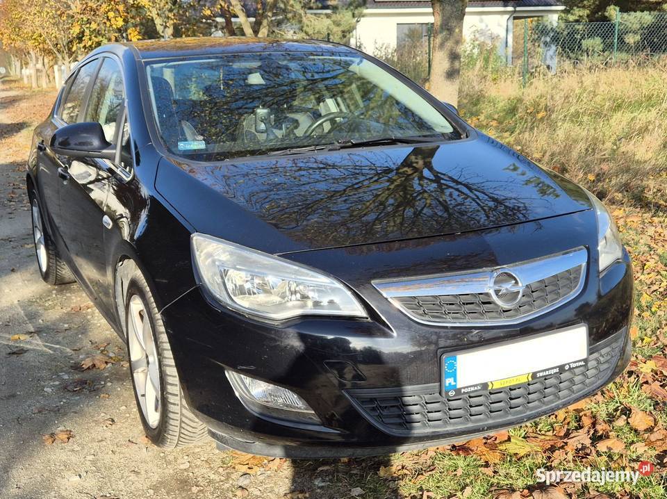 Opel Astra hatchback 1.6 Cosmo