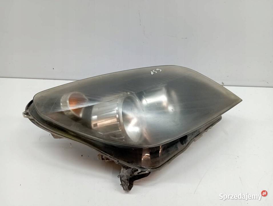 LAMPA PRZÓD PRAWA EU Opel Astra III 20042014 H osobowe