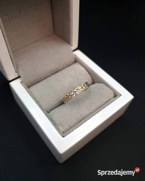 ŁADNY ZŁOTY PIERŚCIONEK ZDOBIONY BIAŁYM ZŁOTEM Kołobrzeg