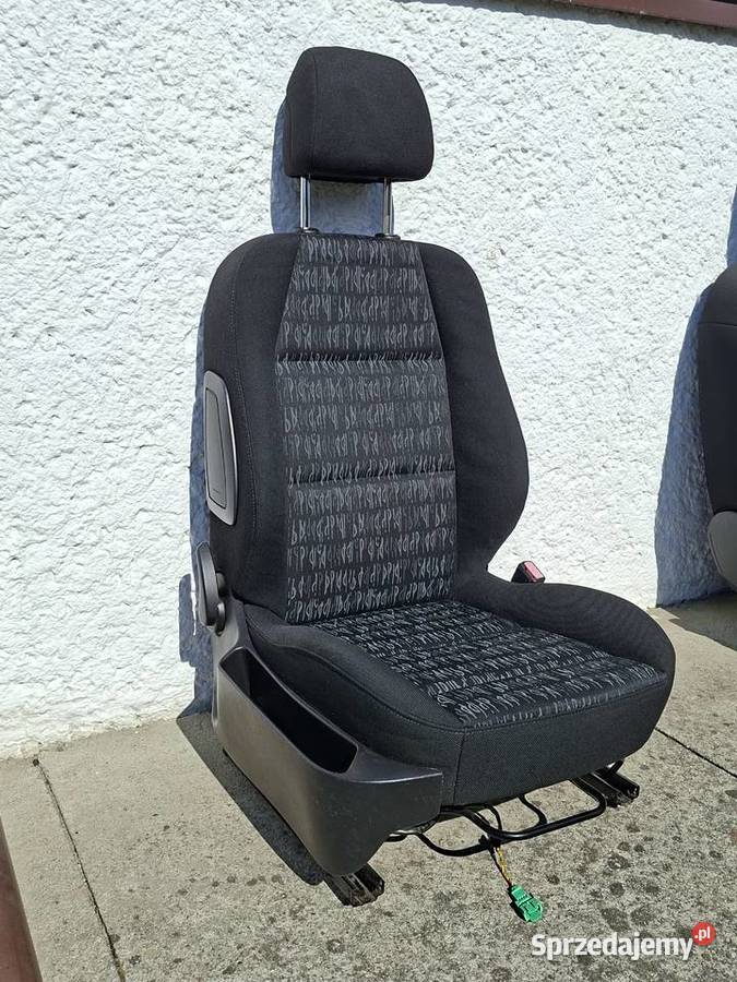 Peugeot 307 fotel pasażera przód 5D HB Trzcinica