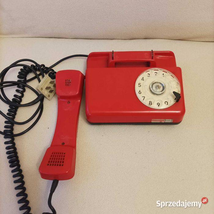 Telefon stacjonarny Tulipan z czasów PRL