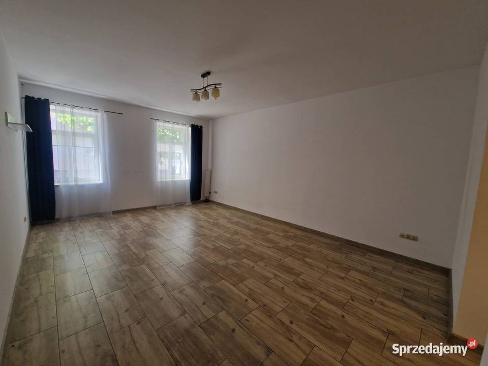 Dwa mieszkania w kamienicy parter 83m Lipno