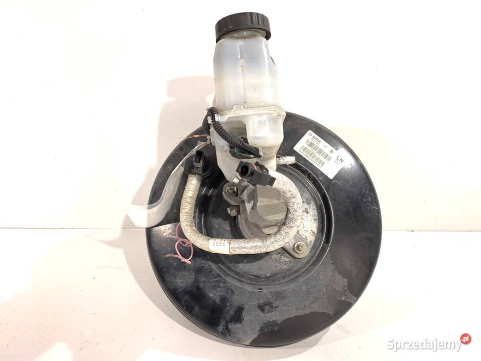 SERWO HAMULCOWE RENAULT MEGANE IV 472104789R