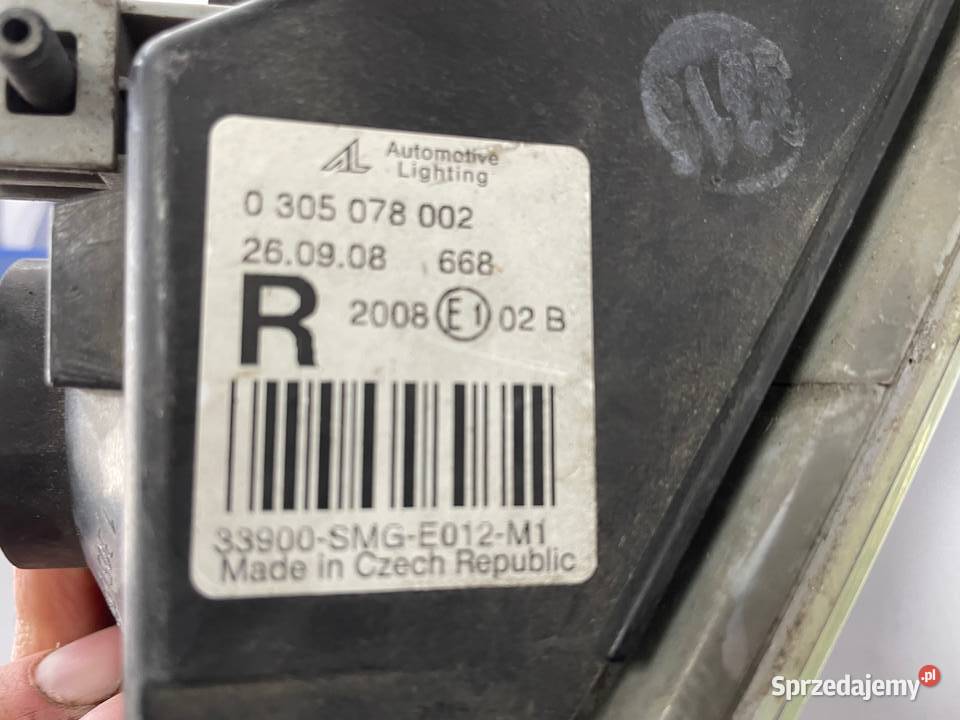 HONDA CIVIC VIII UFO HALOGEN PRAWY PRZÓD Lampy przeciwmgielne Czarny Dunajec