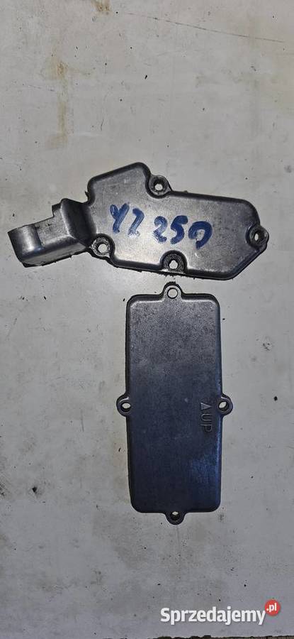 Pokrywa zaworu yamaha yz 250 dekiel wydechowego Pokrywy i osłony silnika Gorlice