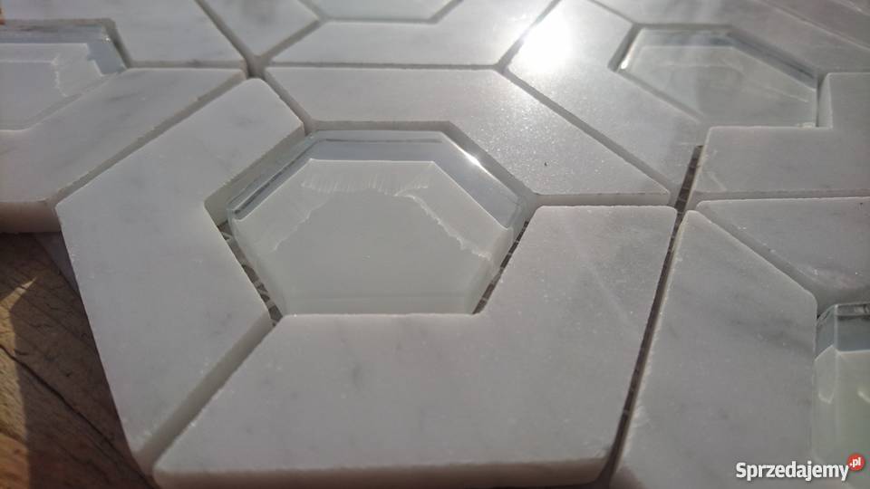 Mozaika FLOWER Bianco Carrara Crystall Glass Piława Górna