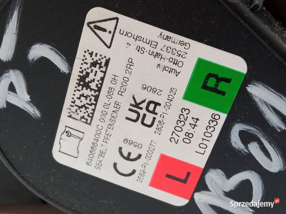 PAS BEZPIECZEŃSTWA PRAWY TYŁ KANAPY Bmw Seria 3 osobowe