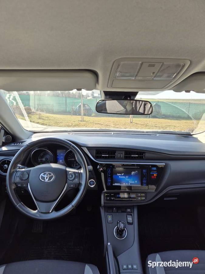 Toyota Auris Hybrid 135 Premium Lublin