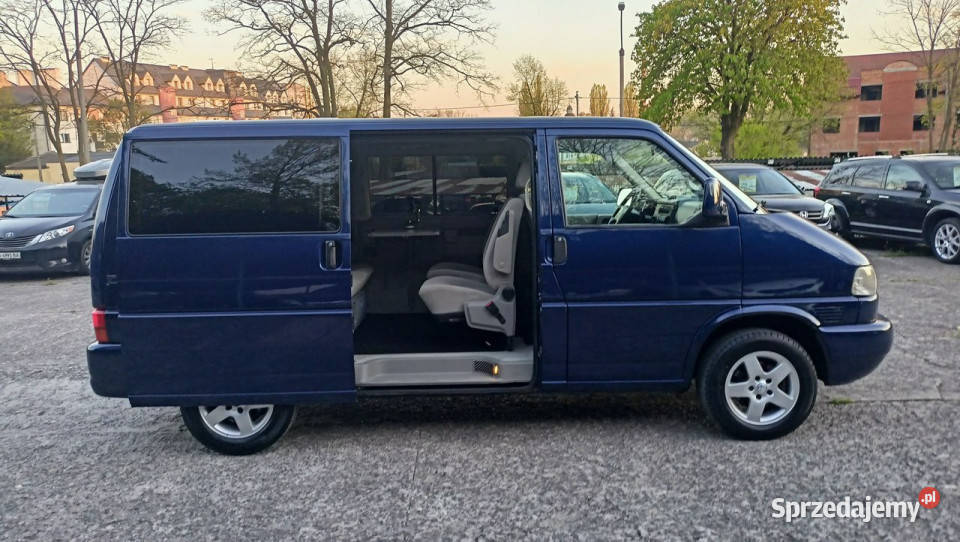 Volkswagen Multivan zadbane serwisowane światła do jazdy dziennej łódzkie Tomaszów Mazowiecki
