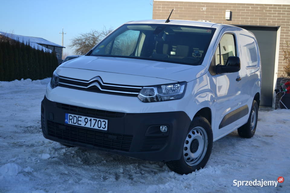 citroen berlingo niski przebieg 8600 102KM Dębica