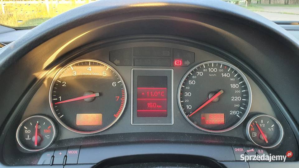 Audi A4 B6 18 t 2004r sedan benzyna Radom sprzedam