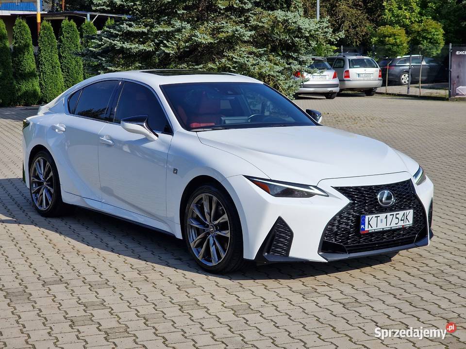 LEXUS IS300 AWD FSPORT bezywpadkowy Rok produkcji 2021 Tarnów