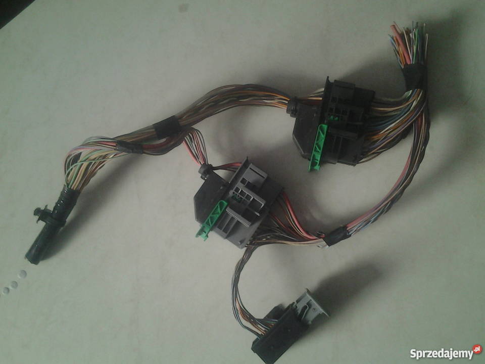 MEGANE II KOSTKI PRZEWODÓW POD SIEDZENIEM Chełm