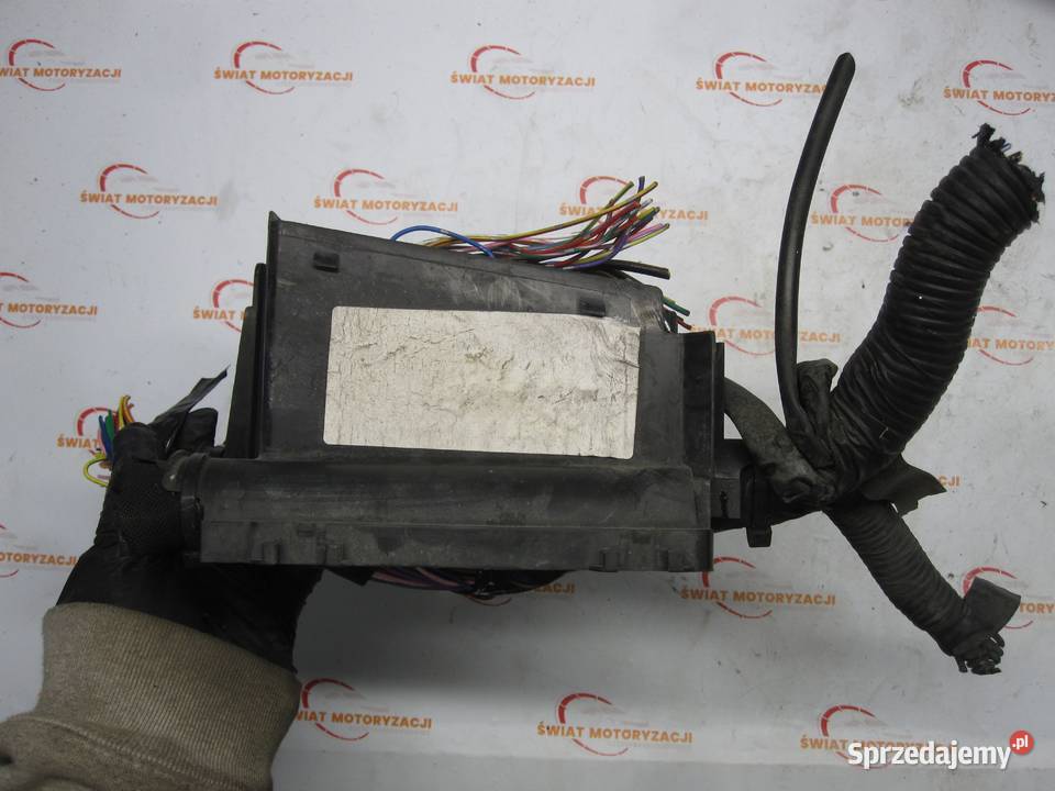 NISSAN QASHQAI I J10 07r skrzynka bezpieczników Kielce