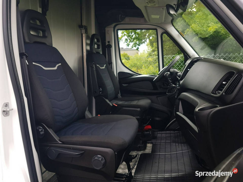 Iveco Daily KONTENER NISKOPODŁOGOWY 443x223x242 Poręba sprzedam