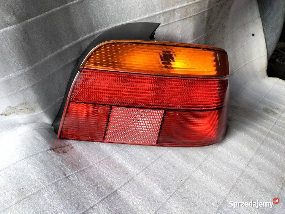 BMW 5 E39 Lampa tył prawa 2VP00724002