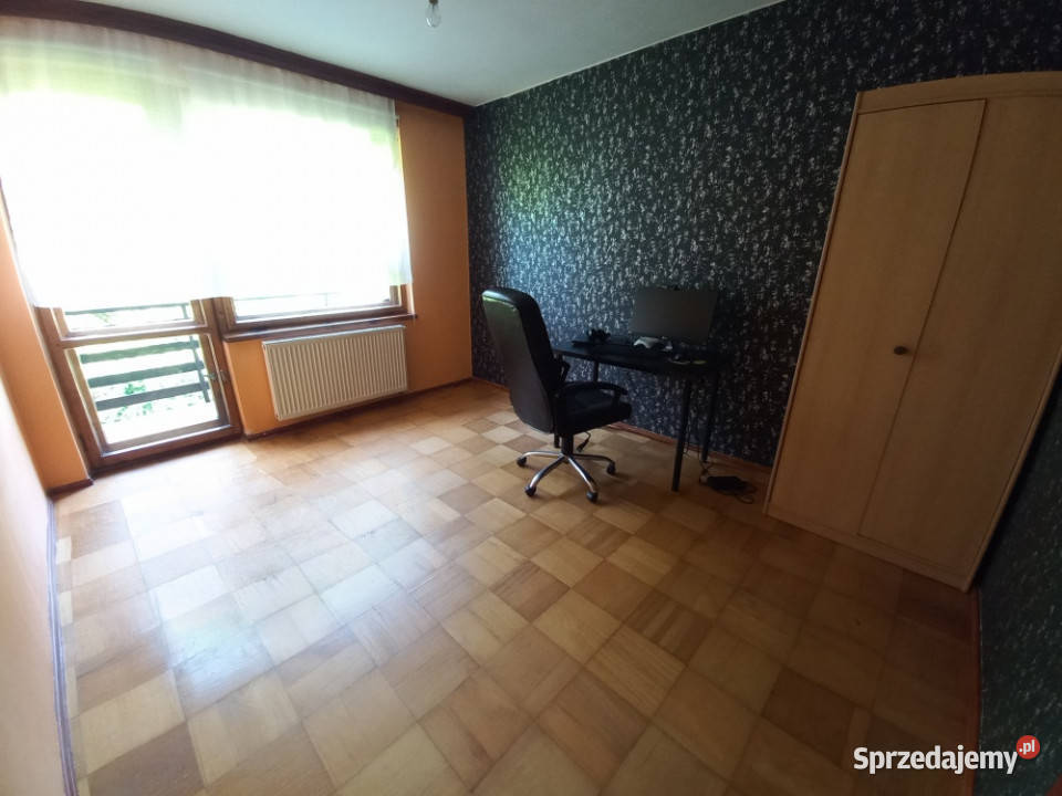Przestrzenny dom w centrum Żywca z widokiem na 1 piętro Żywiec