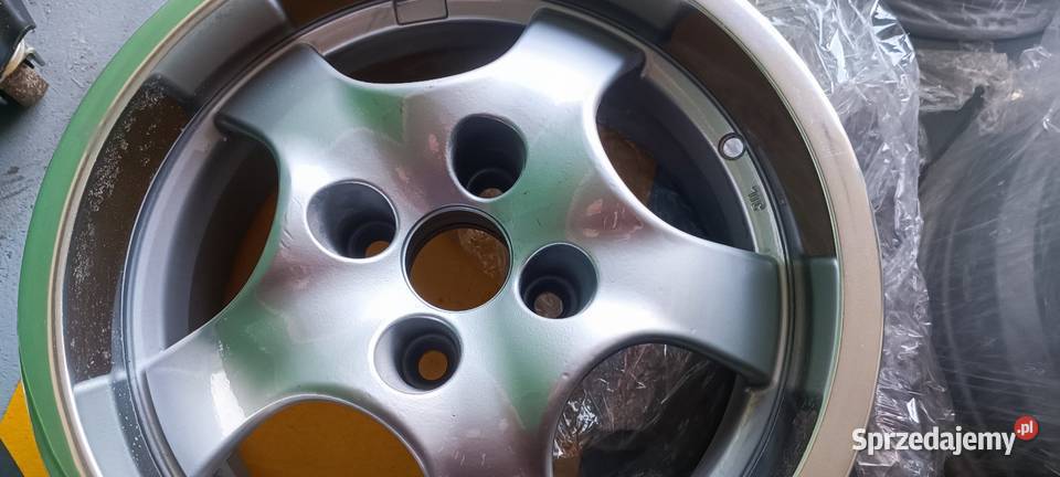 Oz Vulcano 4x100 r15 et37 7j Zabrze