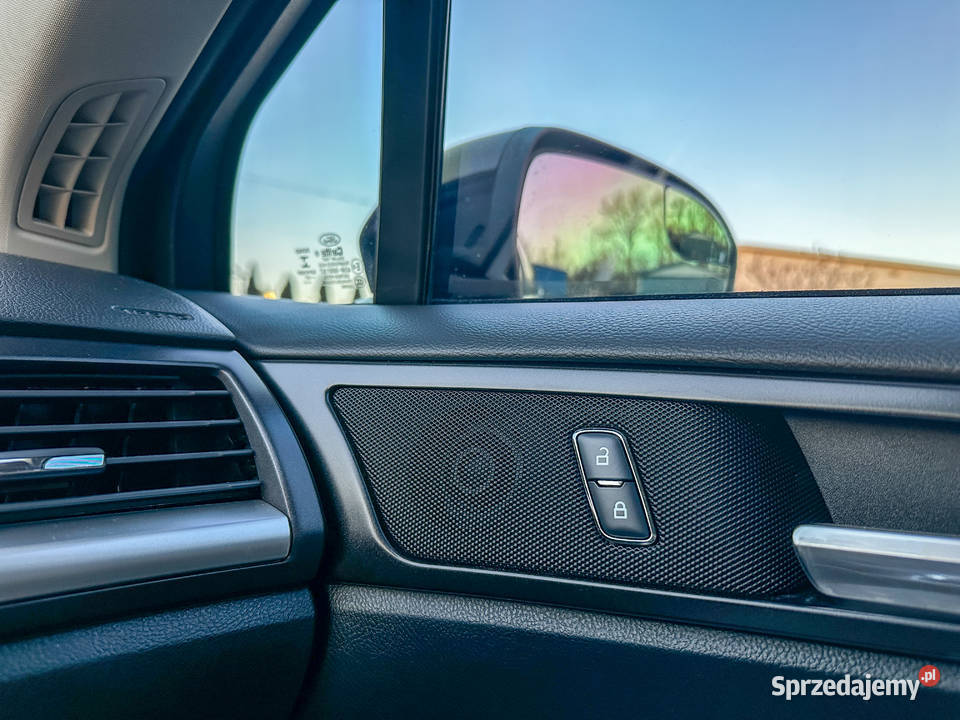 Ford Fusion Titanium 20 AWD 240 2018 110 Full CD