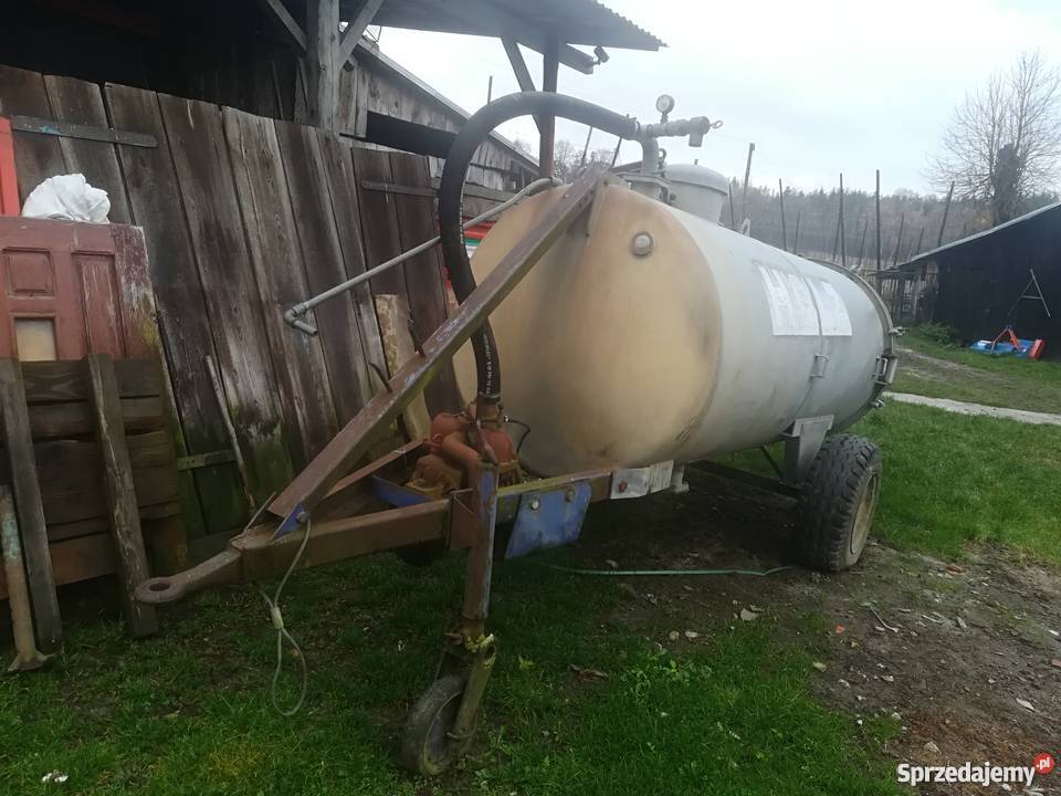 Beczkowóz szambiarka 3000l Beczkowozy podkarpackie Narol sprzedam