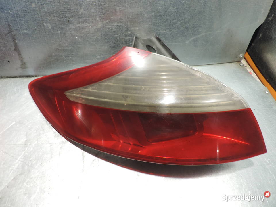 LAMPA TYLNA LEWA RENAULT MEGANE III HB Nowy Sącz