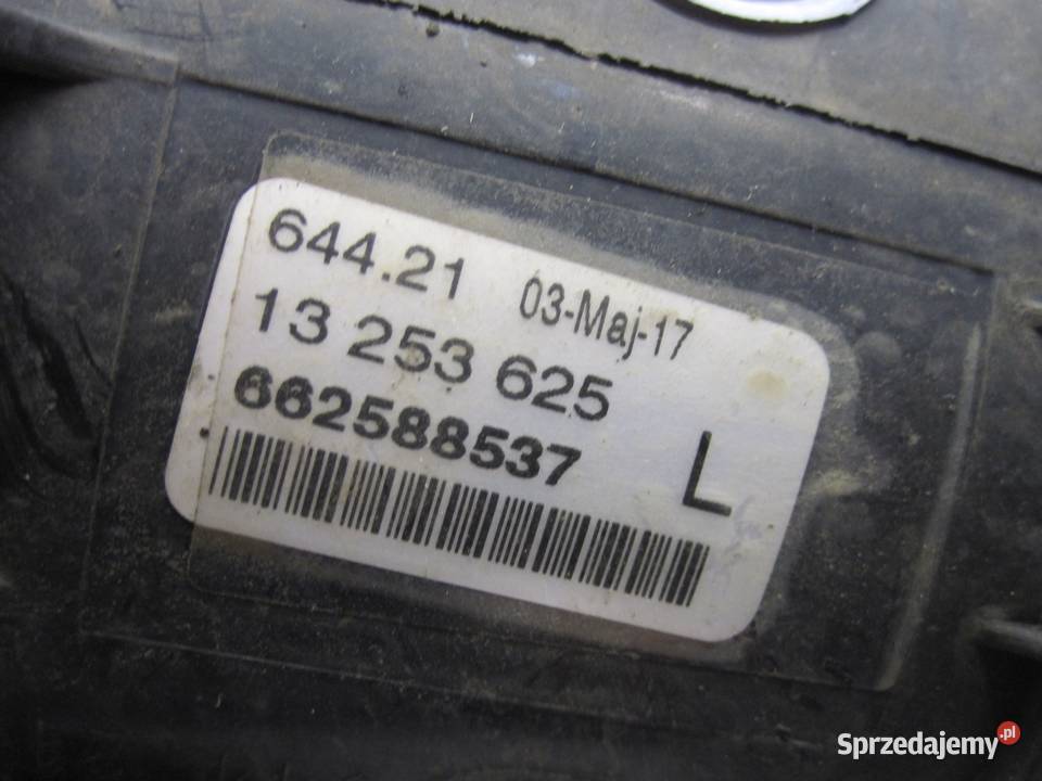 OPEL CORSA E 17r halogen lewy 13253625 osobowe Kielce