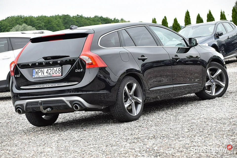 Volvo V60 24D6 AWD 288 RDesign Plugin Hybrid Led elektryczne lusterka