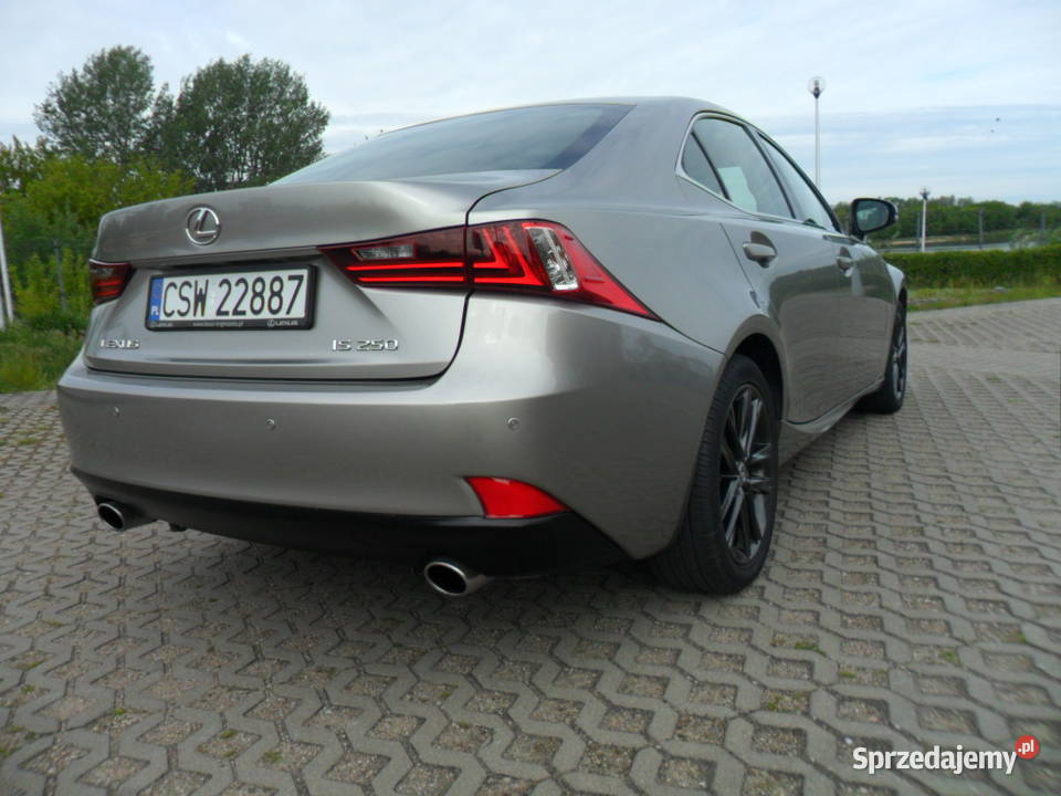 lexus IS 25 V6 benzyna 208 automat stan 205000km IS Grudziądz