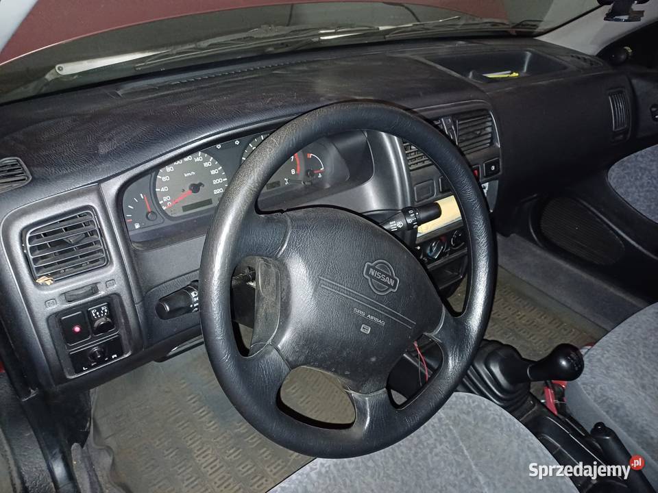 Nissan Almera n15