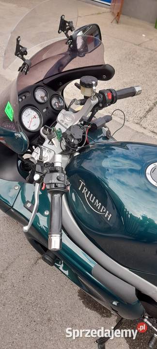 Triumph Sprint 955i honda Yamaha suzuki Radwanice