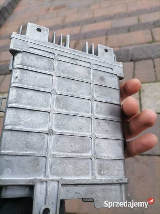 Audi 80 20 16v sterownik silnika osobowe Łatanice sprzedam