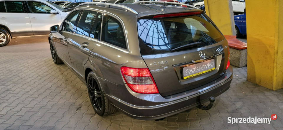 Mercedes C 180 opis 1Rej 2010 W podanej Roczna światła przeciwmgielne Mysłowice