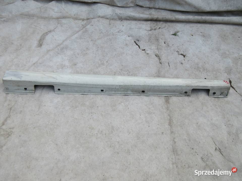 MERCEDES B W246 PRAWY PRÓG LISTWA PROGOWA PRAWA