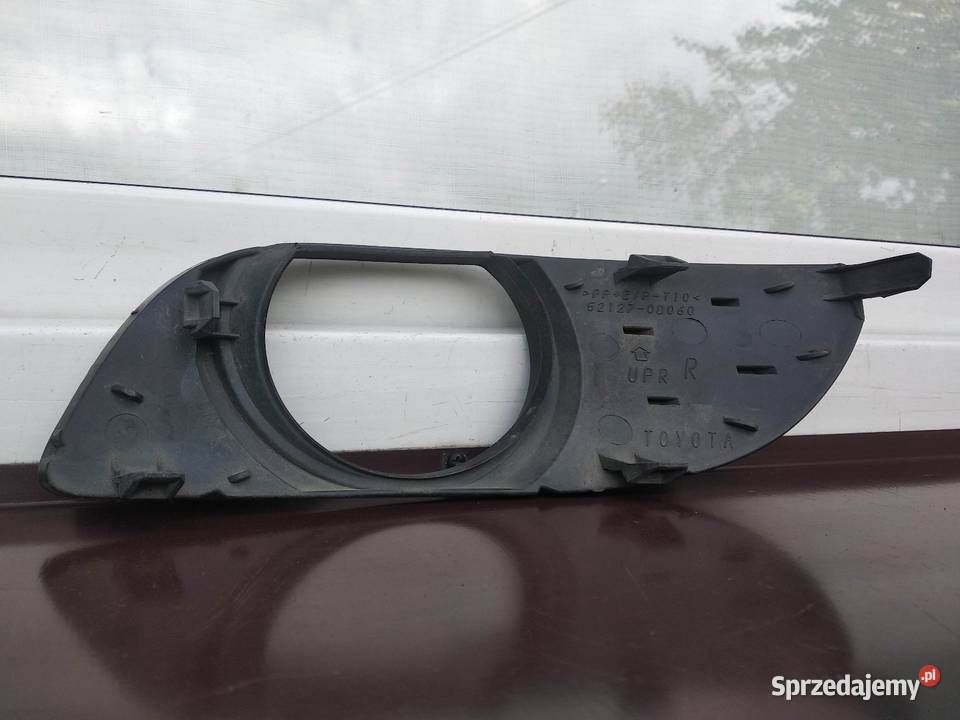 Toyota Yaris I 1 kratka zderzaka przedniego osobowe Sieradz